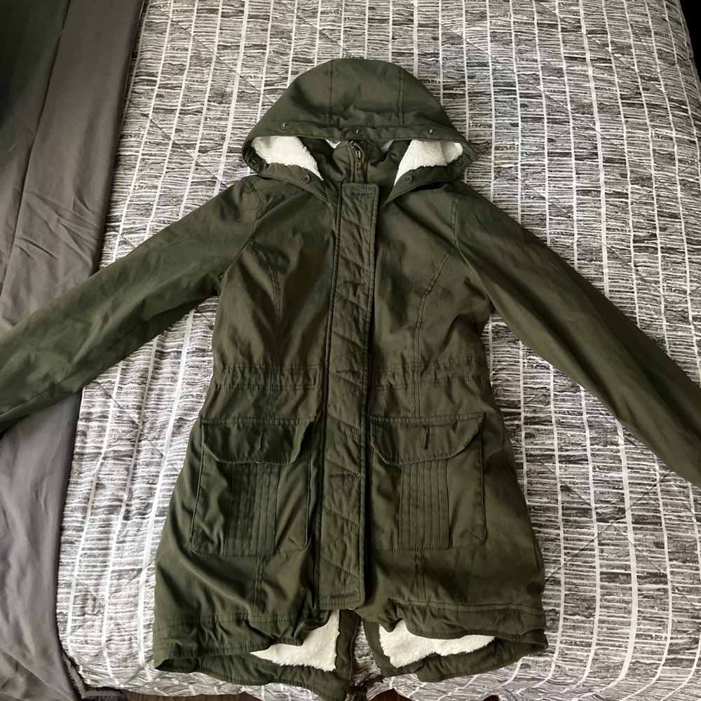 Hollister Olive Green Hooded Sherpa-Lined Puffer Parka